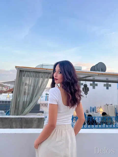 Siwar B, modèle photo, hôtesse d’accueil à Tunis : photo 2 sur 8